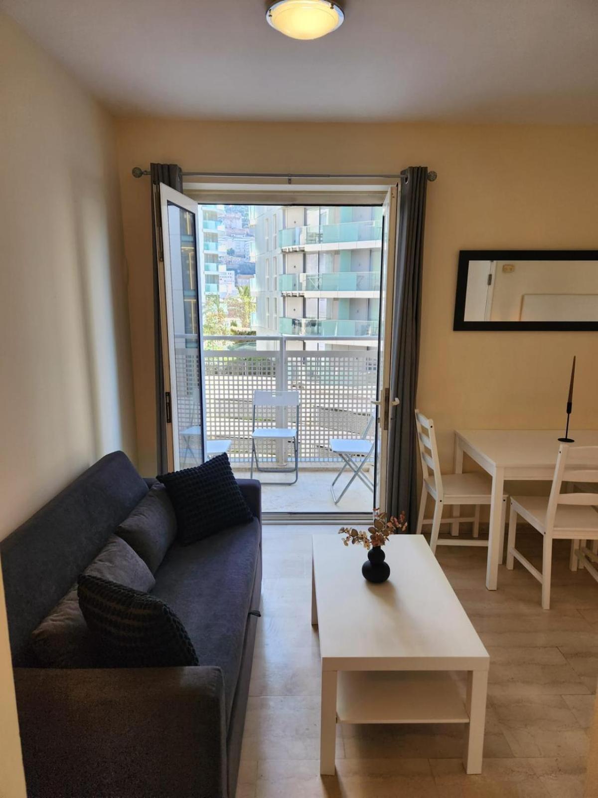 New With Ac Central Suites With Pool Access And Squash Courts! Sleeps Family Or 4 Guests Gibraltar Exterior foto