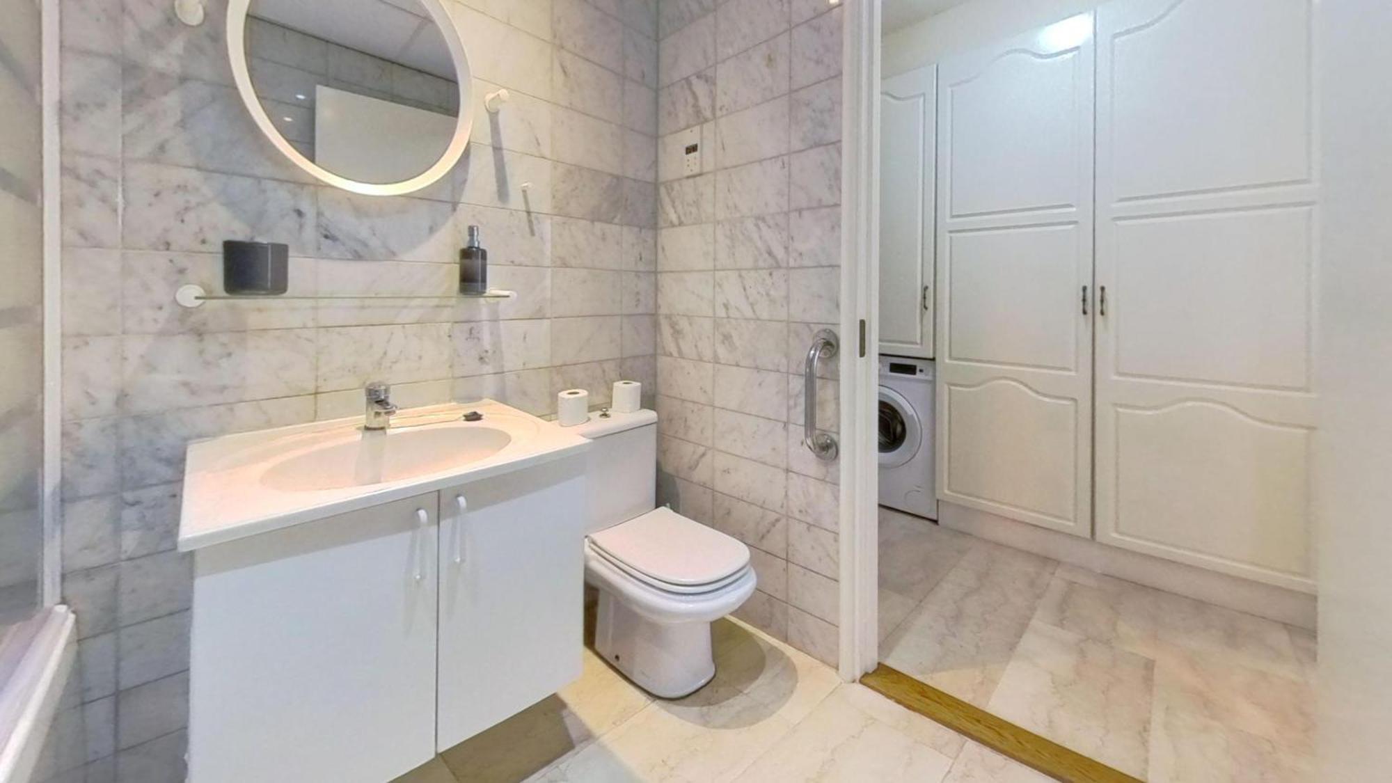 New With Ac Central Suites With Pool Access And Squash Courts! Sleeps Family Or 4 Guests Gibraltar Exterior foto